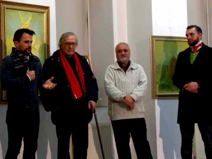 Minu MOVILA invitat in expozitia fiului sau Cozmin MOVILA in 6 dec 2018 la UArtGallery, imagine de la vernisaj