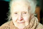 Pictoriţa Margareta (Medi) Wechsler Dinu la 103 ani in 2010