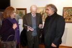 Criticul de arta Mircea Deac si colectionarul Dragan Djordjevici la vernisajul expozitiei H. Guttman din 2013