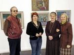 Simona Vasiliu Chintila si colaboratorii organizarii expozitiei personale de la Galeria Orizont din 2007