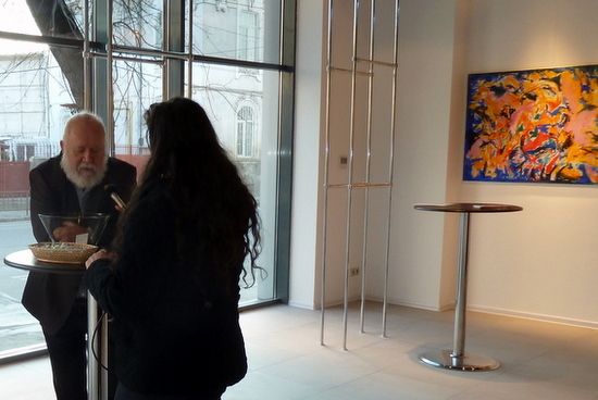 DAN CIOCA acordand un interviu la expozitia de la Galeria Dacia 153-155 in 15.03.2013 